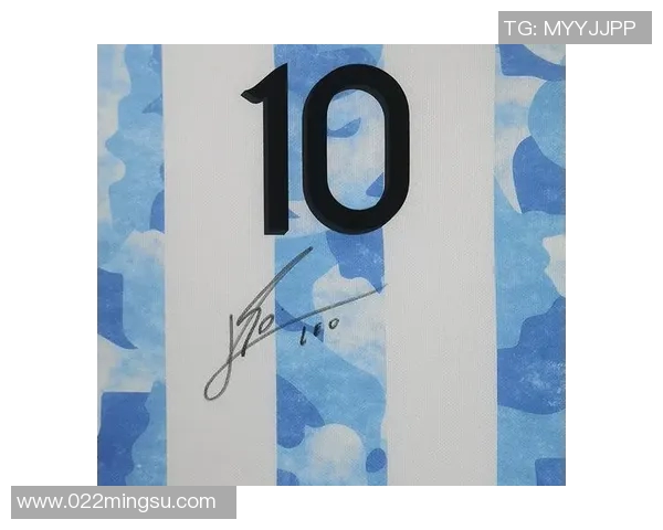 足球女球迷收藏球星签名头像独特魅力展示与个性化签名设计大全